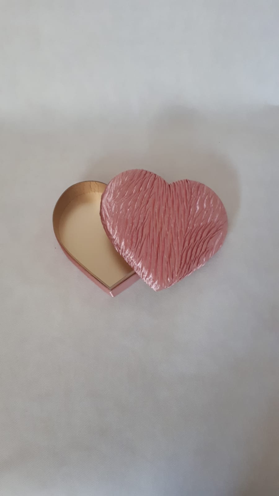 NR NO 2 PLİSELİ KUMAŞ KALP KUTU PEMBE