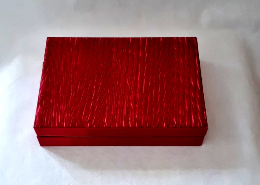 NR PLİSELİ 4*6 BORDO KUTU 24 GÖZLÜ