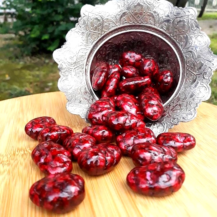 MR PREMIUM NARLI BADEM DRAJE FİLDİŞİ SÜTLÜ ÇİKOLATA (KG FİYATI 898 TL'DİR. KUTU İÇİ 3 KG'DIR)