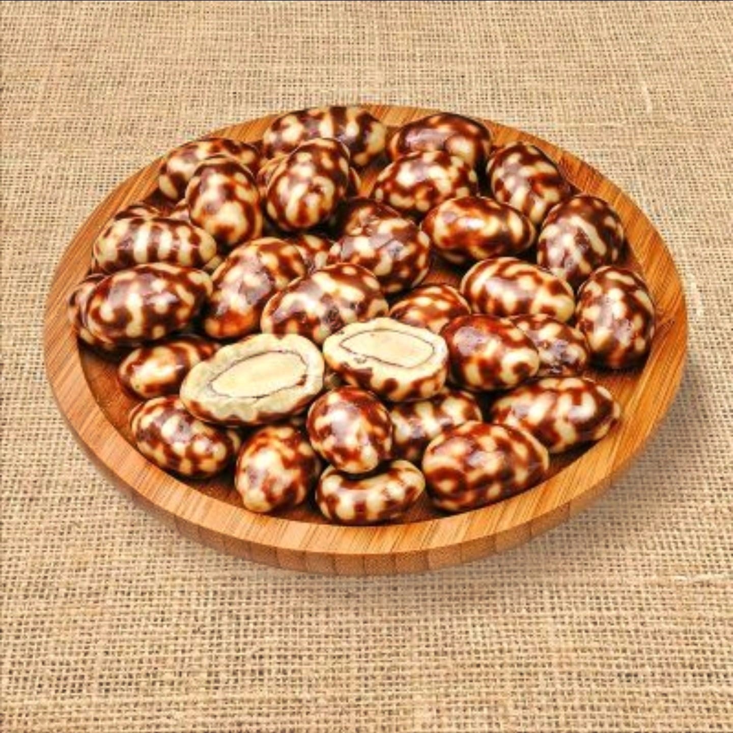 MR PREMIUM SÜTLÜ PÜTÜRLÜ  BADEM DRAJE FİLDİŞİ SÜTLÜ ÇİKOLATA (KG FİYATI 898 TL'DİR. KUTU İÇİ 3 KG'DIR)