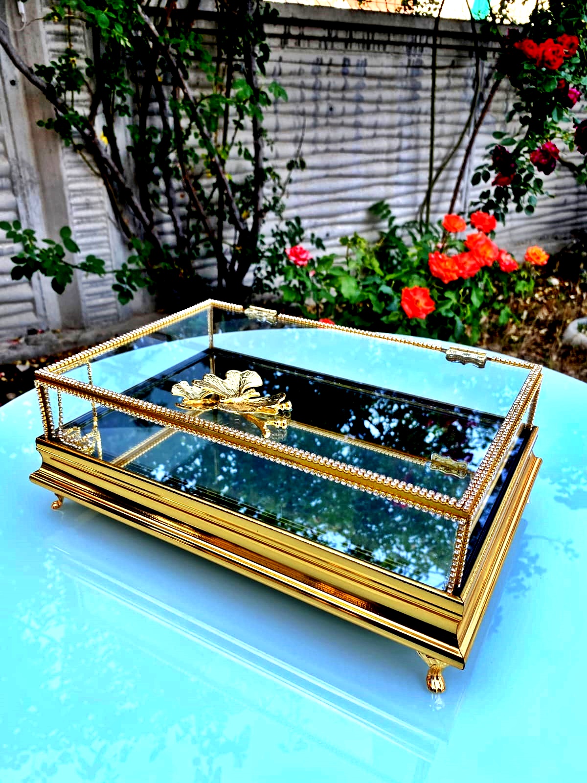 KDD ELİT İNOKS ALTIN TAŞLI KELEBEK KULPLU KALIN ÇITA ÇİFT KATLI 30*20 CM -- 0101 - (0601)