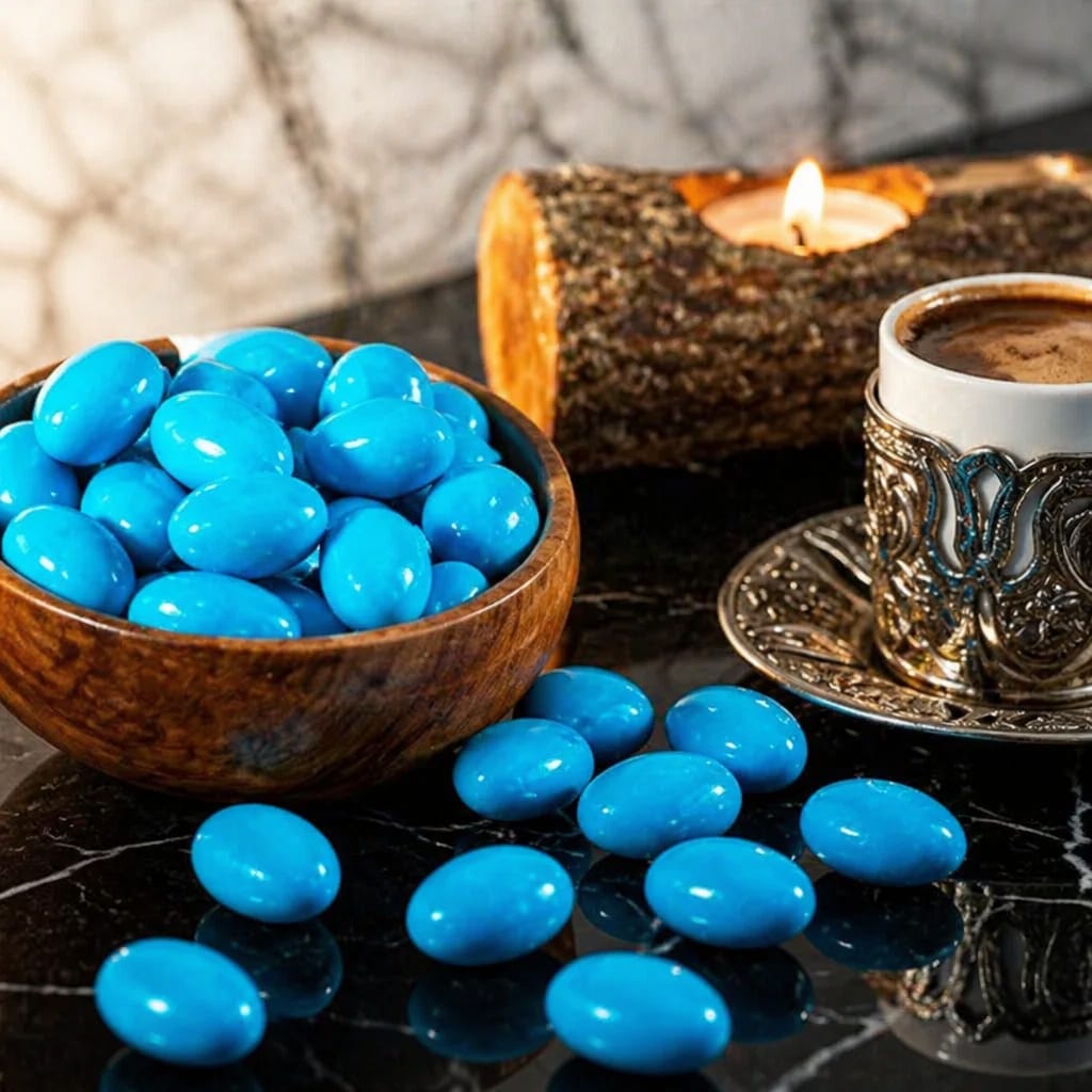 PKL YADA MR -MAVİ RENKLİ BADEM DRAJE (KG FİYATI 546 TL'DİR. KUTU İÇİ 3 KG'DİR)